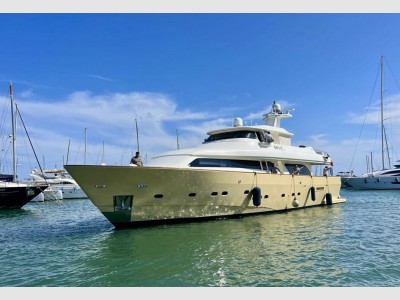 Custom Line Navetta 27