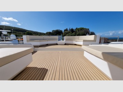 Falcon Yachts Falcon 82s