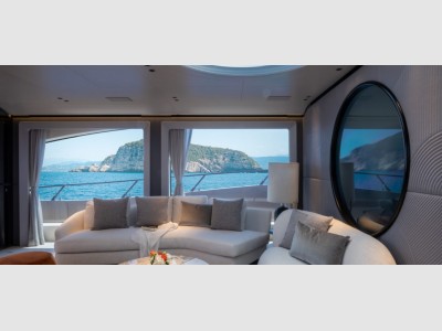 Overmarine Mangusta 104 Rev