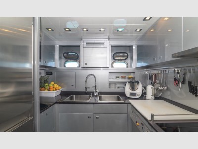 Overmarine Mangusta 92