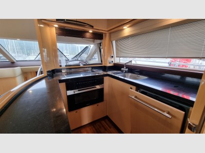 Princess Yachts 62