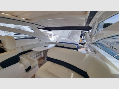 Princess Yachts V58