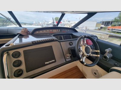 Princess Yachts V58