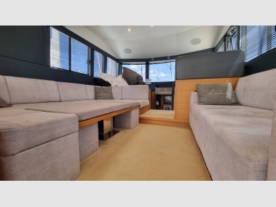 Sundeck Yachts Sundeck 550