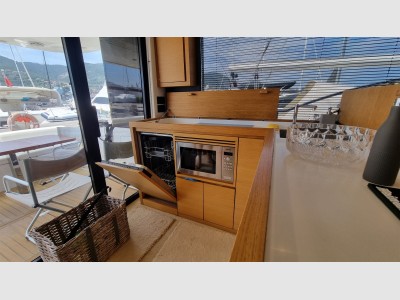 Sundeck Yachts Sundeck 550