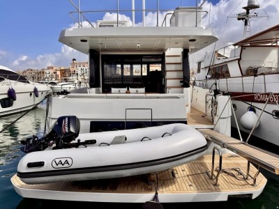 Sundeck Yachts Sundeck 550