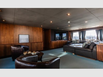 Sunseeker 40m Yacht