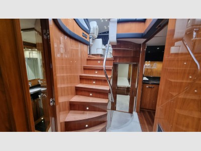 Sunseeker 68 Sport Yacht