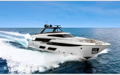 Ferretti Yachts 920 usato