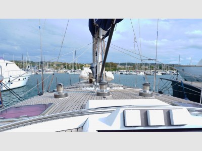 Southern Wind Southern Wind 72 Far Wind